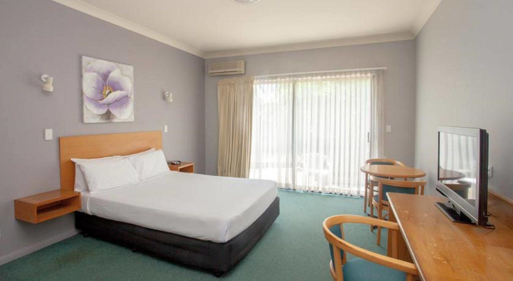 Springwood Motor Inn Kültér fotó